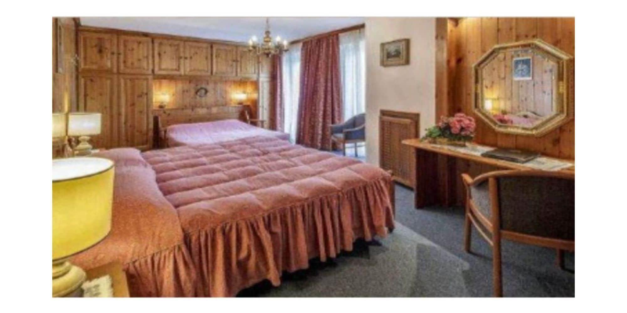 Hotel Columbia &