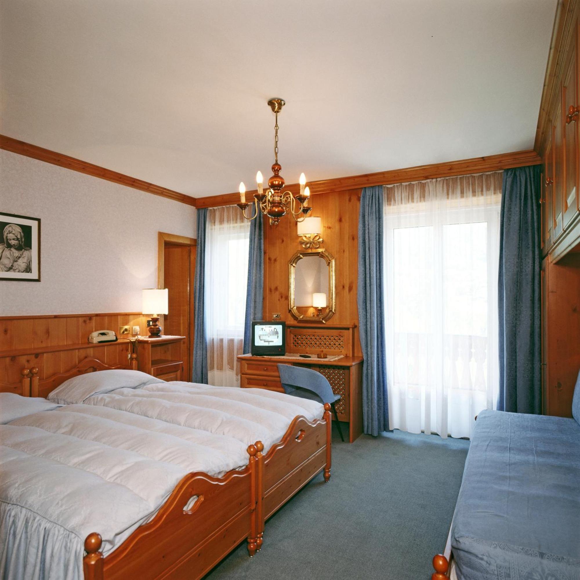 Columbia & Hotel Cortina dʼAmpezzo